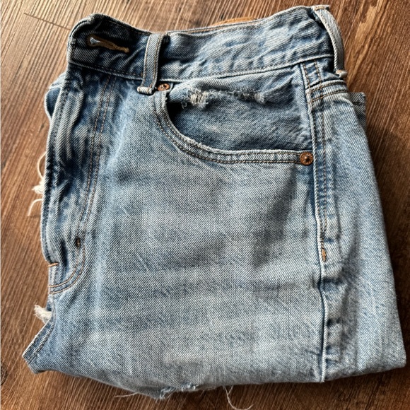 𝐀𝐦𝐞𝐫𝐢𝐜𝐚𝐧 𝐄𝐚𝐠𝐥𝐞 𝐇𝐢𝐠𝐡𝐞𝐬𝐭 𝐑𝐢𝐬𝐞 𝐌𝐨𝐦 𝐉𝐞𝐚𝐧𝐬 - Picture 1 of 9